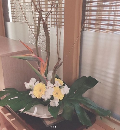 かつ丸いわきの生花③